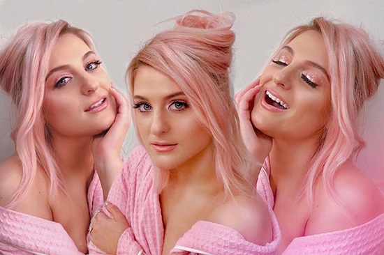 Meghan Trainor pintou os cabelos de rosa