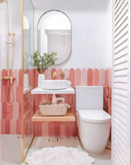 Decoração de lavabo cor-de-rosa